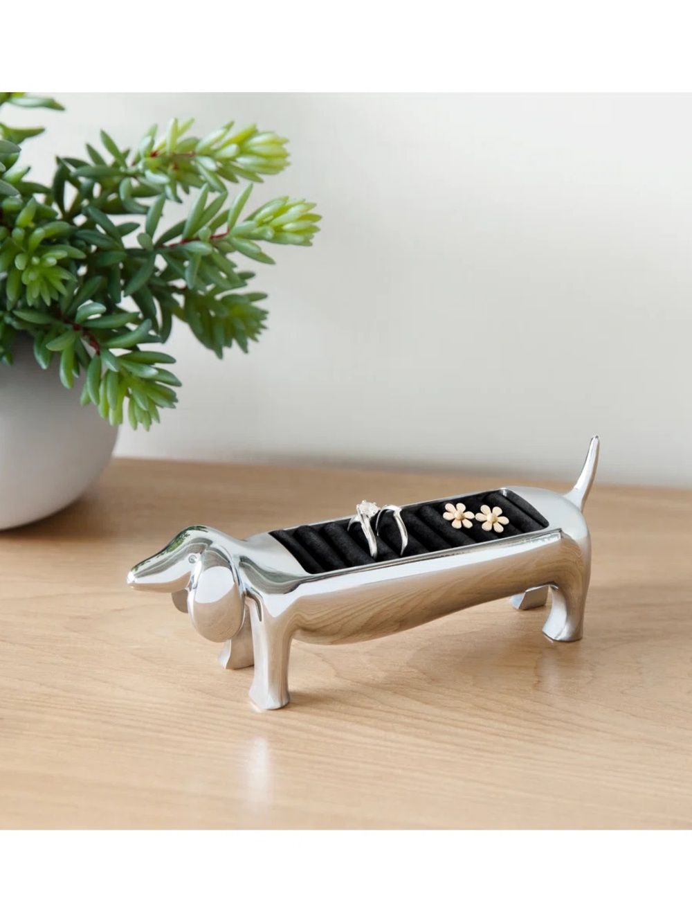 Silver Dachshund Ring Holder Jewelry Organizer - Silver